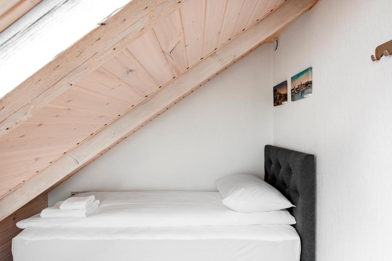 Small Attic Rooms In Kaunas Old Town Exteriér fotografie